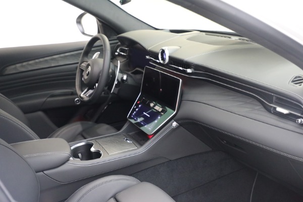 Used 2025 Maserati Grecale Modena for sale $61,116 at Alfa Romeo of Westport in Westport CT 06880 18