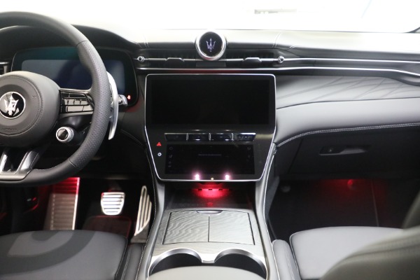 New 2025 Maserati Grecale Modena for sale Sold at Alfa Romeo of Westport in Westport CT 06880 21