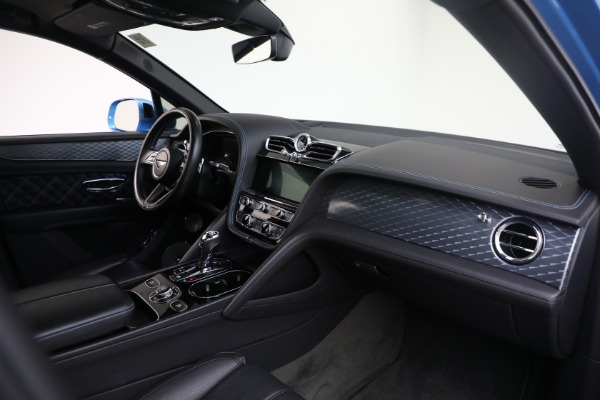 Used 2021 Bentley Bentayga V8 for sale Sold at Alfa Romeo of Westport in Westport CT 06880 25
