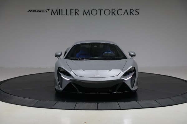 Used 2023 McLaren Artura for sale $184,900 at Alfa Romeo of Westport in Westport CT 06880 12