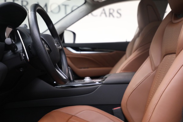 Used 2022 Maserati Levante Modena for sale Sold at Alfa Romeo of Westport in Westport CT 06880 14