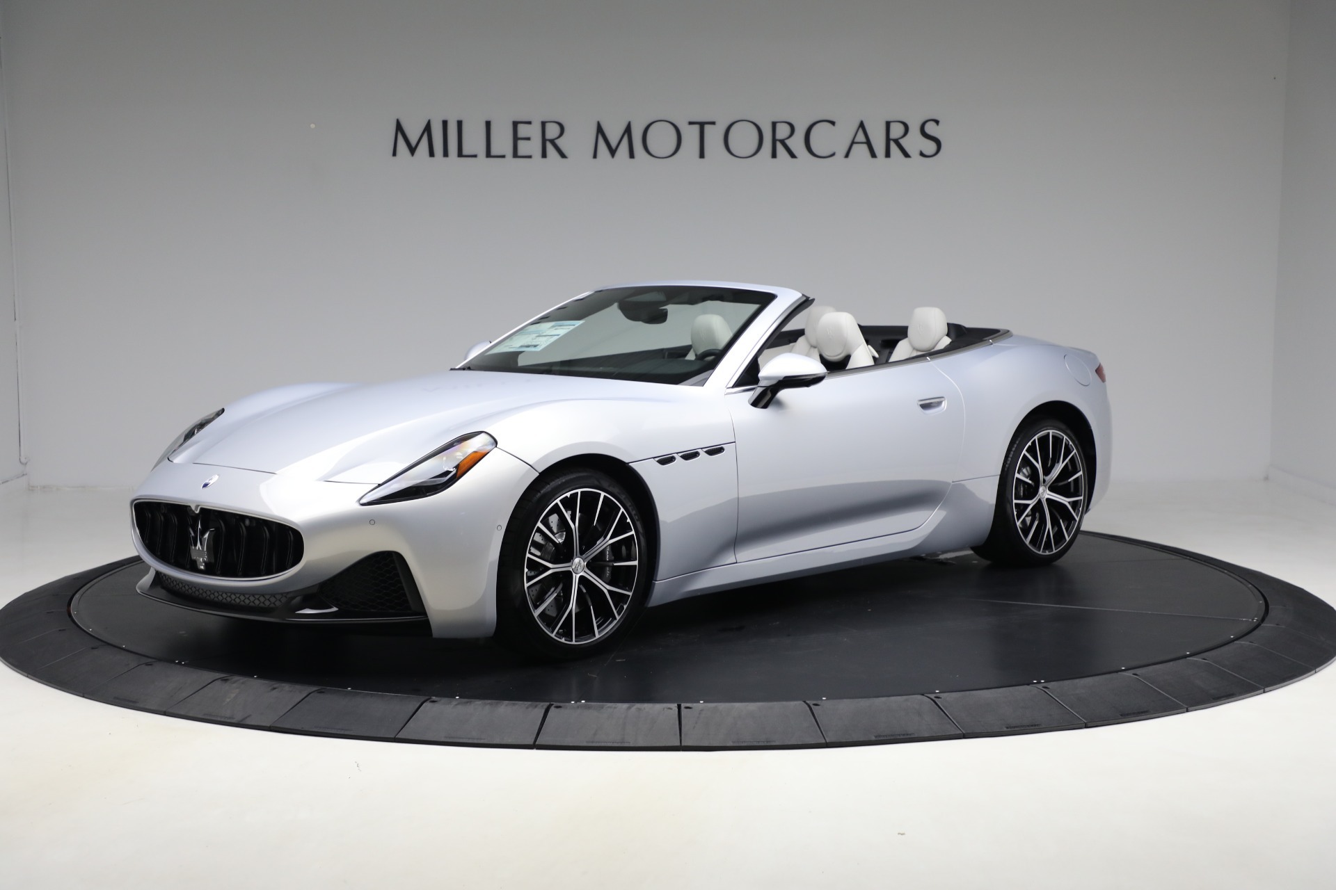 New 2026 Maserati GranCabrio Modena for sale $165,455 at Alfa Romeo of Westport in Westport CT 06880 1