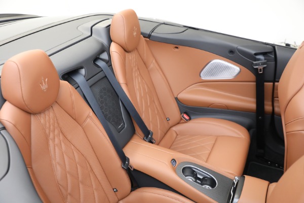 New 2026 Maserati GranCabrio Trofeo for sale $204,195 at Alfa Romeo of Westport in Westport CT 06880 19