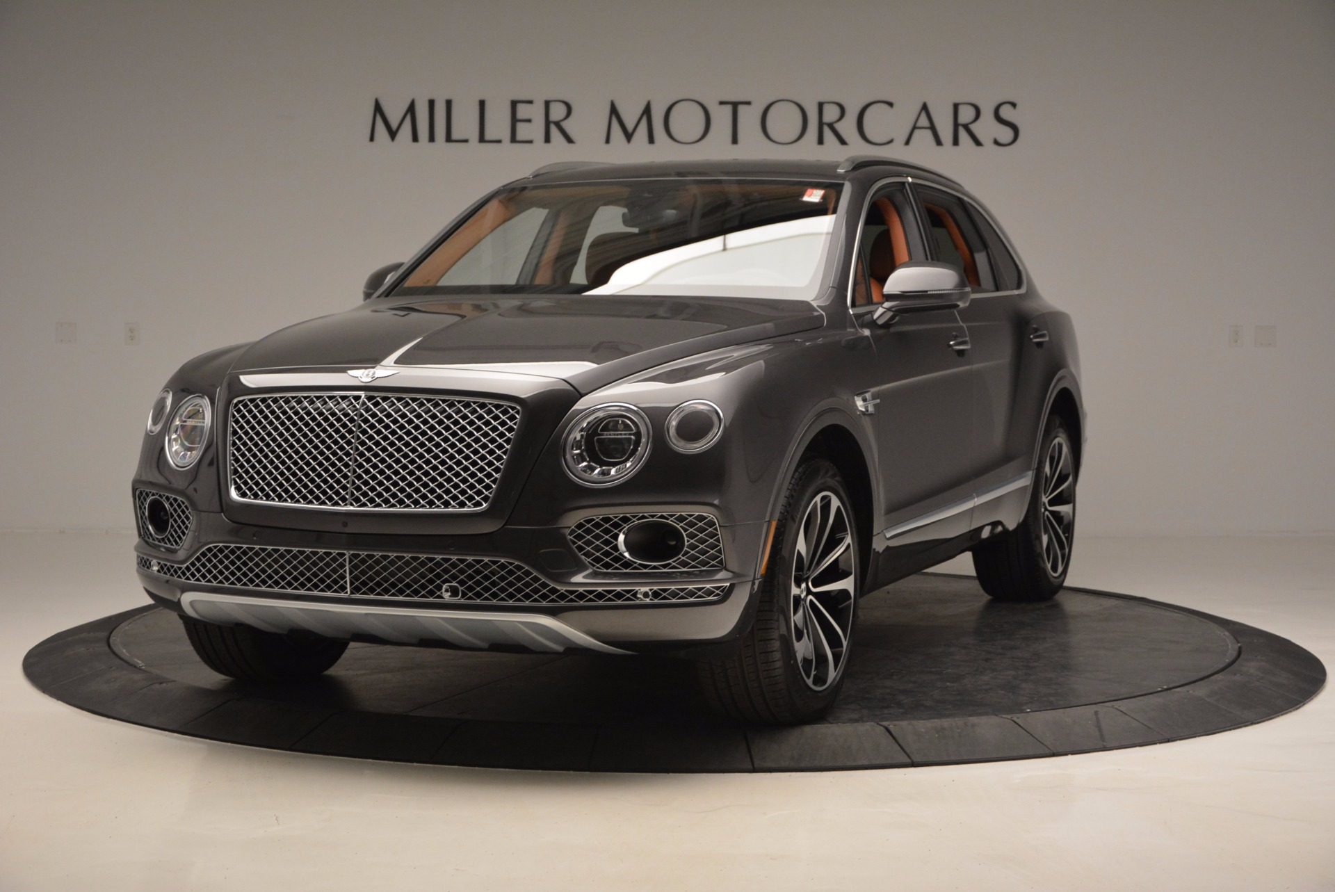 Used 2017 Bentley Bentayga W12 for sale Sold at Alfa Romeo of Westport in Westport CT 06880 1