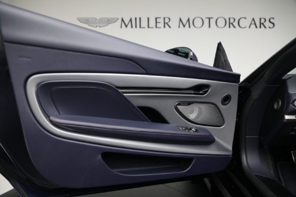 New 2026 Aston Martin Vanquish Volante for sale $558,200 at Alfa Romeo of Westport in Westport CT 06880 25
