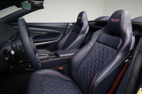 New 2026 Aston Martin Vanquish Volante for sale $558,200 at Alfa Romeo of Westport in Westport CT 06880 27