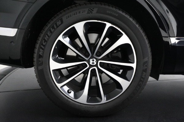 Used 2018 Bentley Bentayga W12 Onyx Edition for sale Sold at Alfa Romeo of Westport in Westport CT 06880 14
