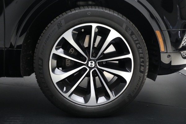 Used 2018 Bentley Bentayga W12 Onyx Edition for sale Sold at Alfa Romeo of Westport in Westport CT 06880 15