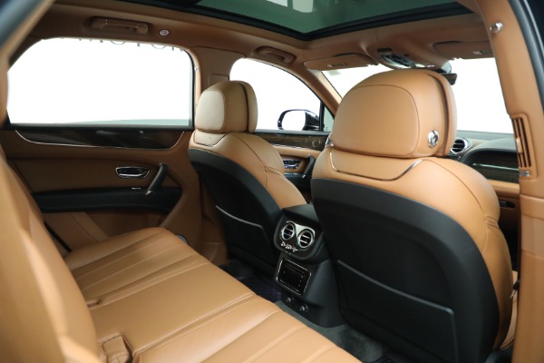 Used 2018 Bentley Bentayga W12 Onyx Edition for sale Sold at Alfa Romeo of Westport in Westport CT 06880 27