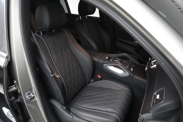 Used 2024 Mercedes-Benz Maybach GLS 600 4MATIC for sale Sold at Alfa Romeo of Westport in Westport CT 06880 18