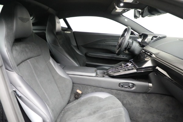 Used 2025 Aston Martin Vantage for sale $189,900 at Alfa Romeo of Westport in Westport CT 06880 25