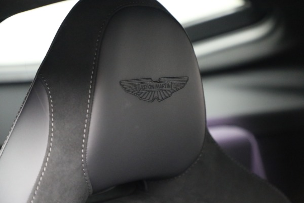 Used 2025 Aston Martin Vantage for sale $189,900 at Alfa Romeo of Westport in Westport CT 06880 26