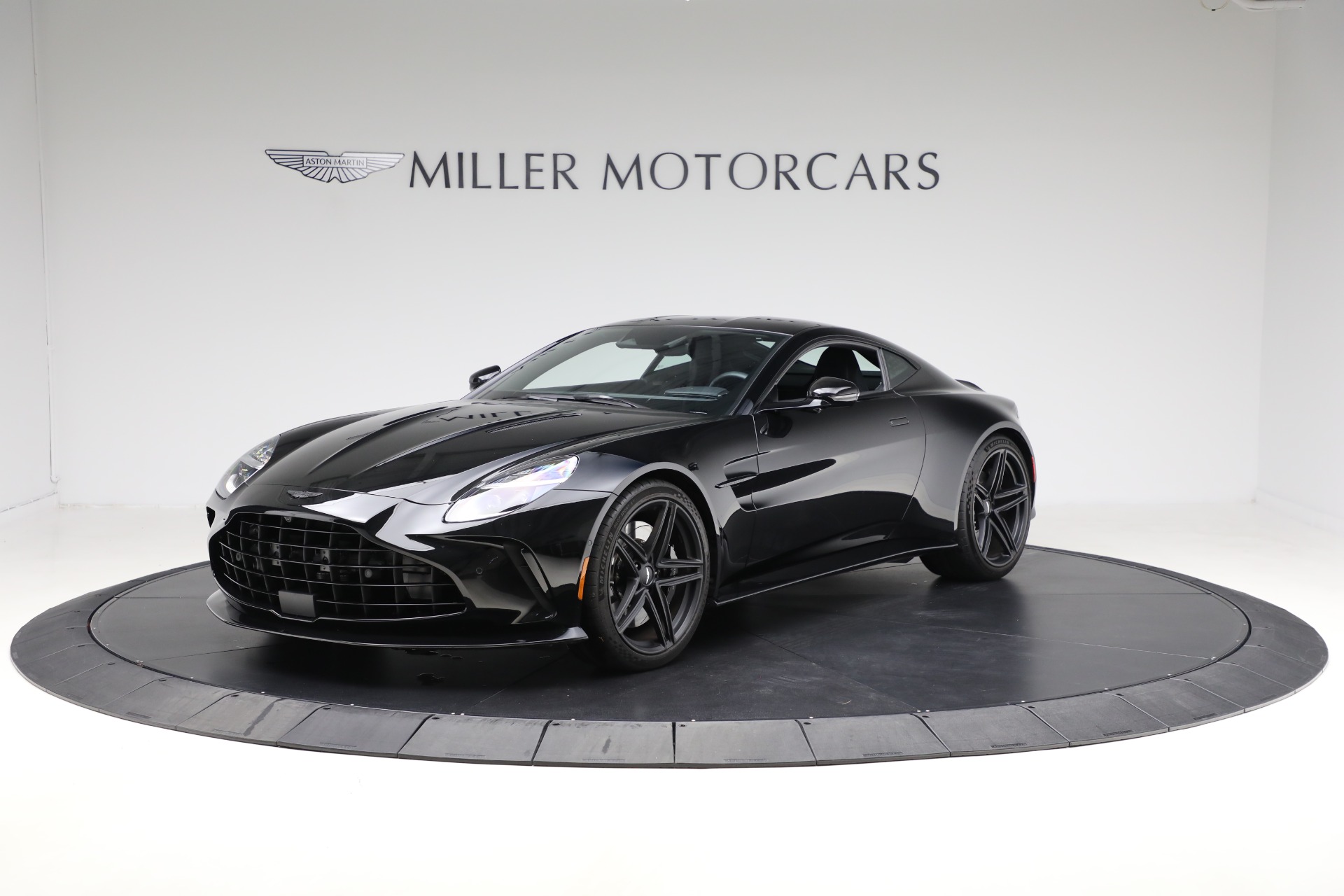 Used 2025 Aston Martin Vantage for sale $189,900 at Alfa Romeo of Westport in Westport CT 06880 1