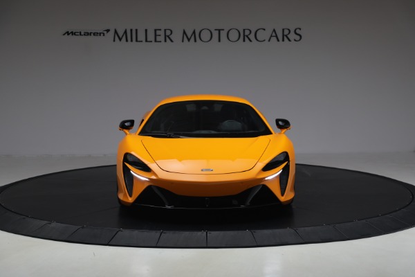Used 2024 McLaren Artura Performance for sale $192,900 at Alfa Romeo of Westport in Westport CT 06880 12