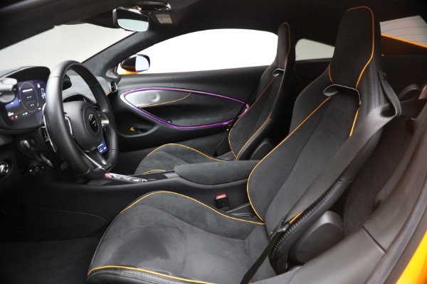 Used 2024 McLaren Artura Performance for sale $192,900 at Alfa Romeo of Westport in Westport CT 06880 22