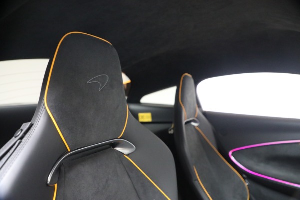 Used 2024 McLaren Artura Performance for sale $192,900 at Alfa Romeo of Westport in Westport CT 06880 27