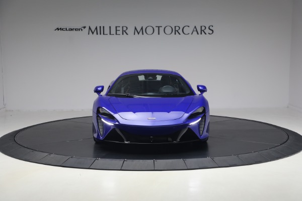 Used 2024 McLaren Artura Vision for sale $197,900 at Alfa Romeo of Westport in Westport CT 06880 12