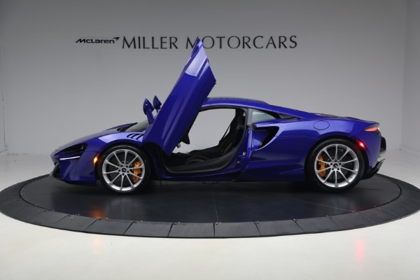 Used 2024 McLaren Artura Vision for sale $197,900 at Alfa Romeo of Westport in Westport CT 06880 15