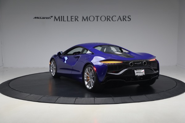 Used 2024 McLaren Artura Vision for sale $197,900 at Alfa Romeo of Westport in Westport CT 06880 5