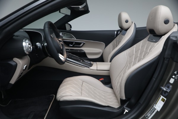 Used 2025 Mercedes-Benz SL-Class AMG SL 63 S E Performance for sale Sold at Alfa Romeo of Westport in Westport CT 06880 14