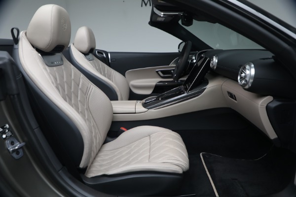 Used 2025 Mercedes-Benz SL-Class AMG SL 63 S E Performance for sale Sold at Alfa Romeo of Westport in Westport CT 06880 17