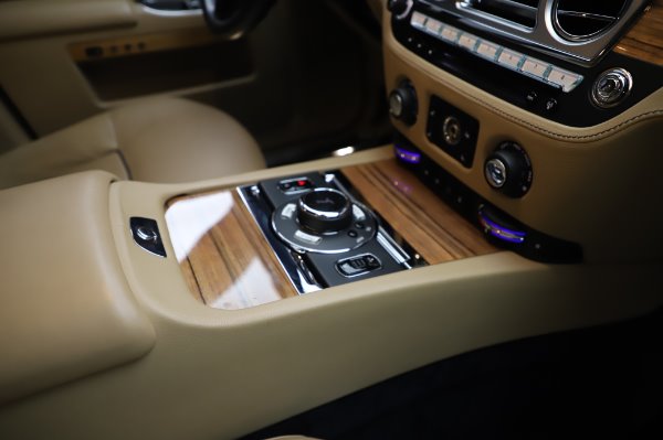 Used 2014 Rolls-Royce Ghost V-Spec for sale Sold at Alfa Romeo of Westport in Westport CT 06880 18