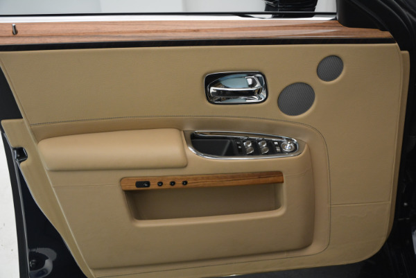 Used 2014 Rolls-Royce Ghost V-Spec for sale Sold at Alfa Romeo of Westport in Westport CT 06880 20