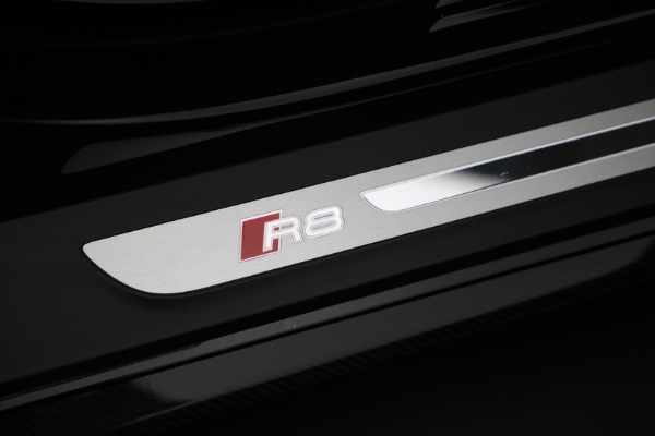 Used 2023 Audi R8 5.2 quattro V10 perform. Spyder for sale Sold at Alfa Romeo of Westport in Westport CT 06880 23
