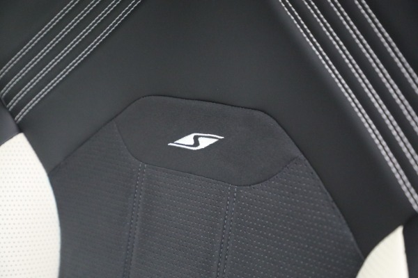 Used 2023 Bentley Bentayga S V8 for sale Sold at Alfa Romeo of Westport in Westport CT 06880 28