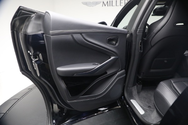 New 2026 Aston Martin DBX 707 for sale $320,800 at Alfa Romeo of Westport in Westport CT 06880 27