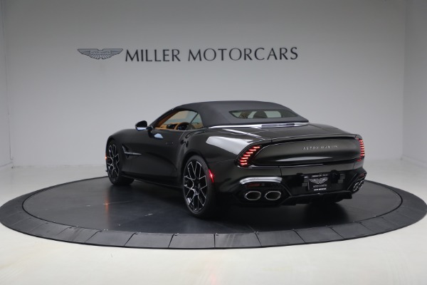 New 2026 Aston Martin Vanquish Volante for sale $581,800 at Alfa Romeo of Westport in Westport CT 06880 17