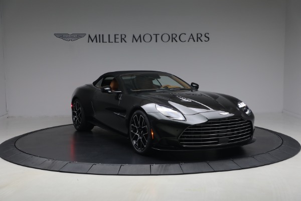 New 2026 Aston Martin Vanquish Volante for sale $581,800 at Alfa Romeo of Westport in Westport CT 06880 23
