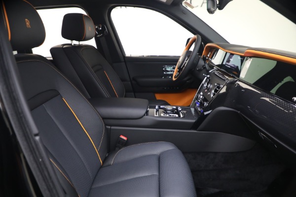 Used 2026 Rolls-Royce Black Badge Cullinan for sale $515,900 at Alfa Romeo of Westport in Westport CT 06880 21