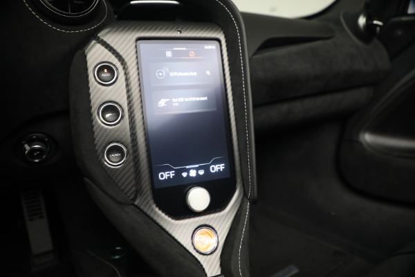 New 2026 McLaren 750S Spider Performance for sale $450,200 at Alfa Romeo of Westport in Westport CT 06880 28