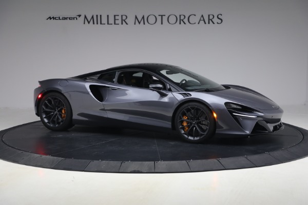 Used 2024 McLaren Artura Performance for sale $191,900 at Alfa Romeo of Westport in Westport CT 06880 11