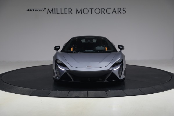 Used 2024 McLaren Artura Performance for sale $191,900 at Alfa Romeo of Westport in Westport CT 06880 13