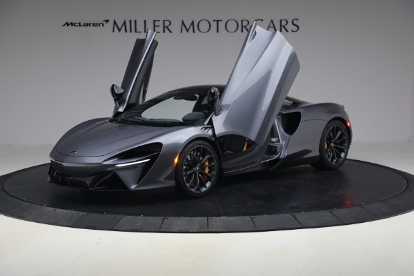 Used 2024 McLaren Artura Performance for sale $191,900 at Alfa Romeo of Westport in Westport CT 06880 15