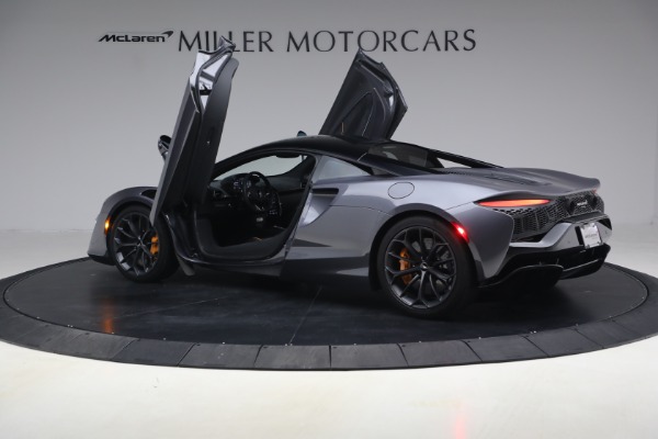 Used 2024 McLaren Artura Performance for sale $191,900 at Alfa Romeo of Westport in Westport CT 06880 17