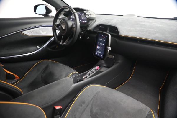 Used 2024 McLaren Artura Performance for sale $191,900 at Alfa Romeo of Westport in Westport CT 06880 27