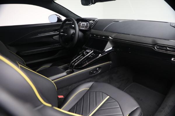 New 2026 Aston Martin Vantage S for sale $265,300 at Alfa Romeo of Westport in Westport CT 06880 18