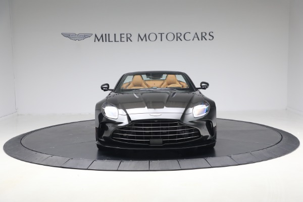 New 2026 Aston Martin Vantage Roadster for sale $265,600 at Alfa Romeo of Westport in Westport CT 06880 24