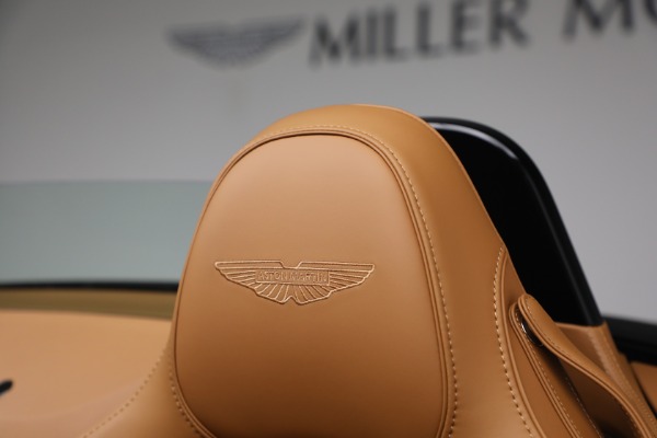 New 2026 Aston Martin Vantage Roadster for sale $265,600 at Alfa Romeo of Westport in Westport CT 06880 27