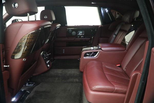 Used 2018 Rolls-Royce Phantom EWB for sale $299,900 at Alfa Romeo of Westport in Westport CT 06880 19