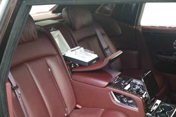 Used 2018 Rolls-Royce Phantom EWB for sale $299,900 at Alfa Romeo of Westport in Westport CT 06880 26