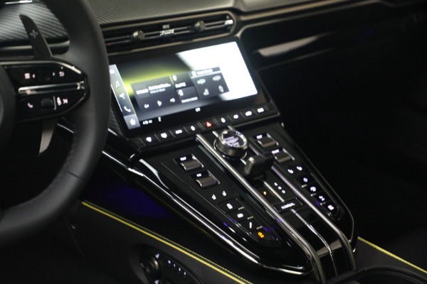 New 2026 Aston Martin Vantage S for sale $247,500 at Alfa Romeo of Westport in Westport CT 06880 21