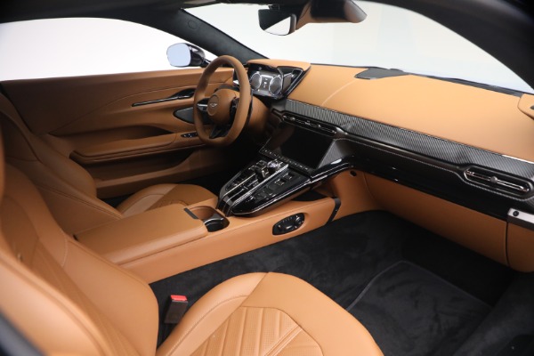 New 2026 Aston Martin Vantage S for sale $249,200 at Alfa Romeo of Westport in Westport CT 06880 18