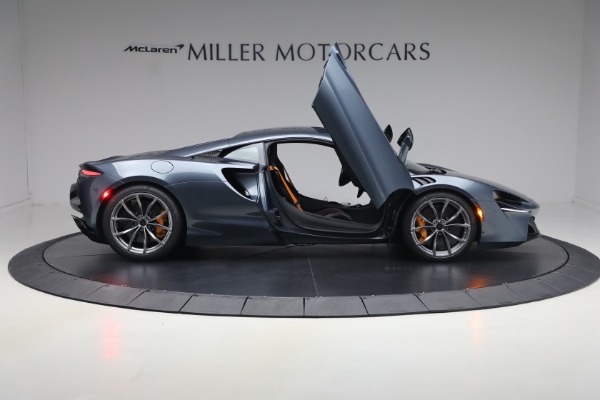 New 2026 McLaren Artura Performance for sale $305,700 at Alfa Romeo of Westport in Westport CT 06880 18