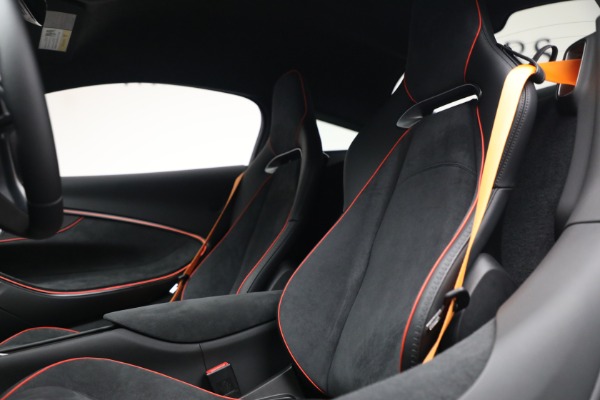 New 2026 McLaren Artura Performance for sale $305,700 at Alfa Romeo of Westport in Westport CT 06880 20