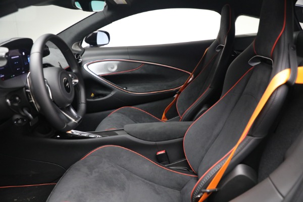 New 2026 McLaren Artura Performance for sale $305,700 at Alfa Romeo of Westport in Westport CT 06880 21