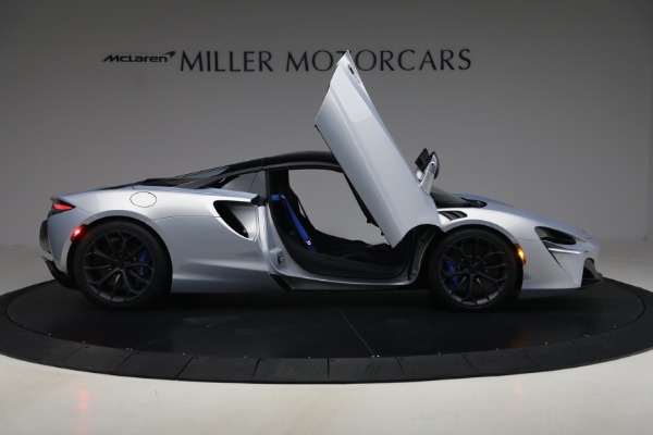 New 2026 McLaren Artura Spider Performance for sale $345,150 at Alfa Romeo of Westport in Westport CT 06880 19
